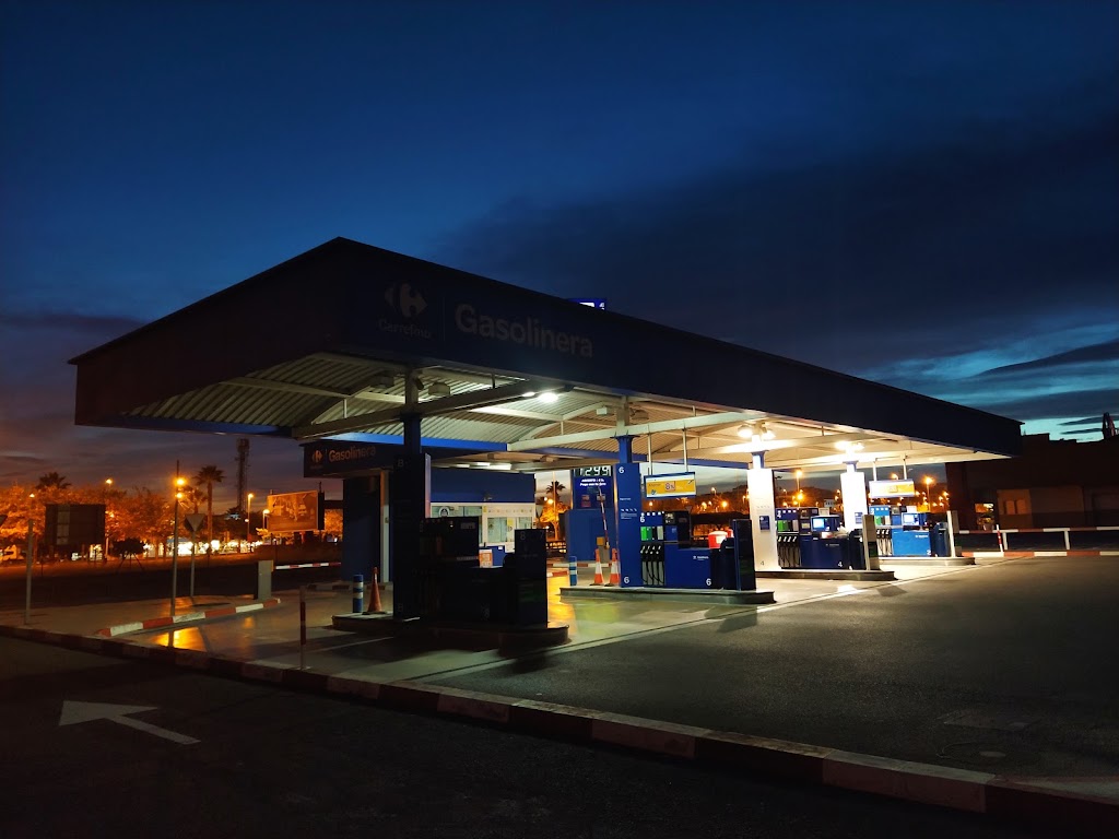 Gasolinera Carrefour — Surtidor de combustible