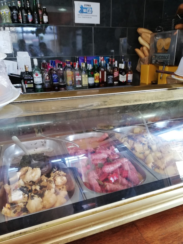Restaurante El Mirador De La Lastrilla — Ambiente