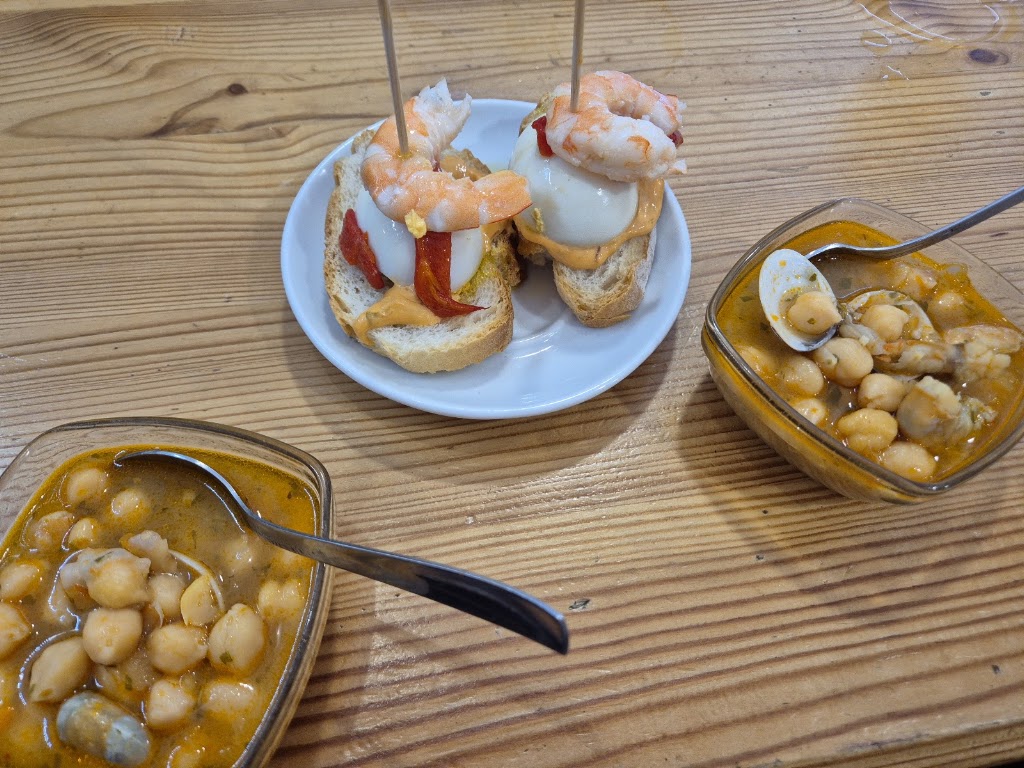 Bar Dynamik — Comida y bebida