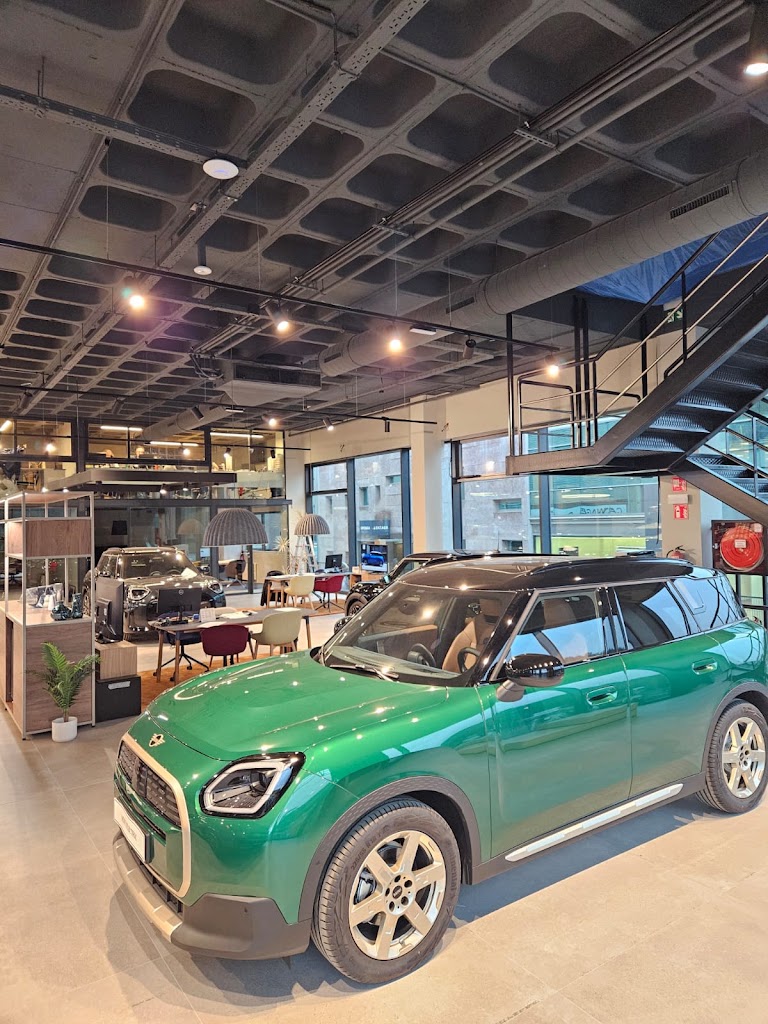 MINI Enekuri Motor — Interior