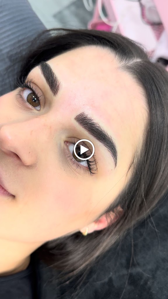 Izaskun Marquez Saloi Akademia Centro de Estetica — Videos