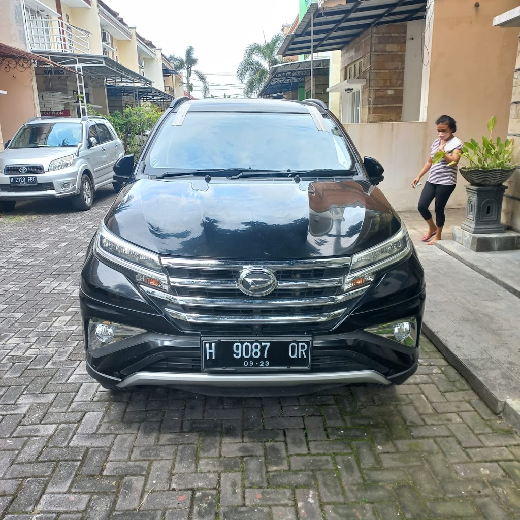BENGKEL KACA MOBIL PONOROGO (SKM)
