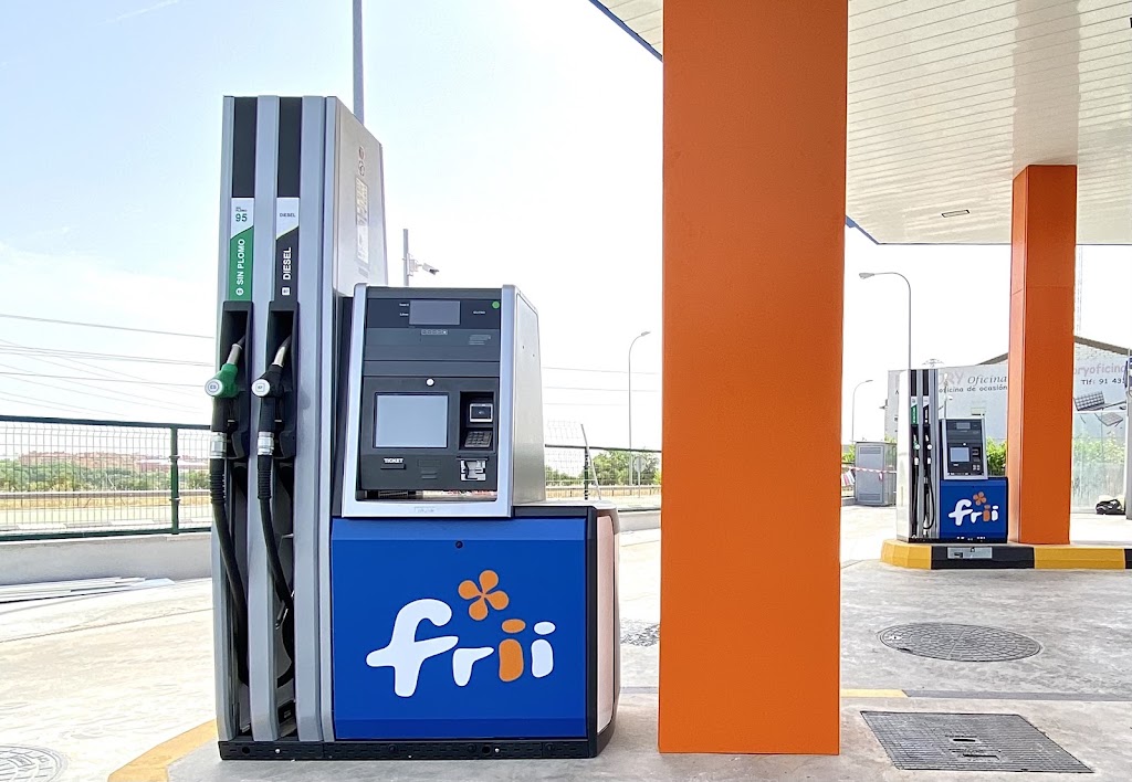 Gasolinera Frii San Jose de Valderas — Surtidor de combustible