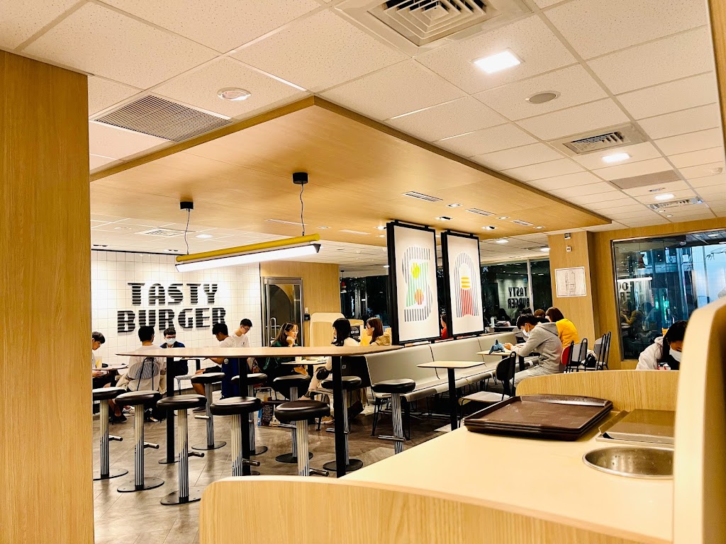 麥當勞-高雄五福餐廳 的照片