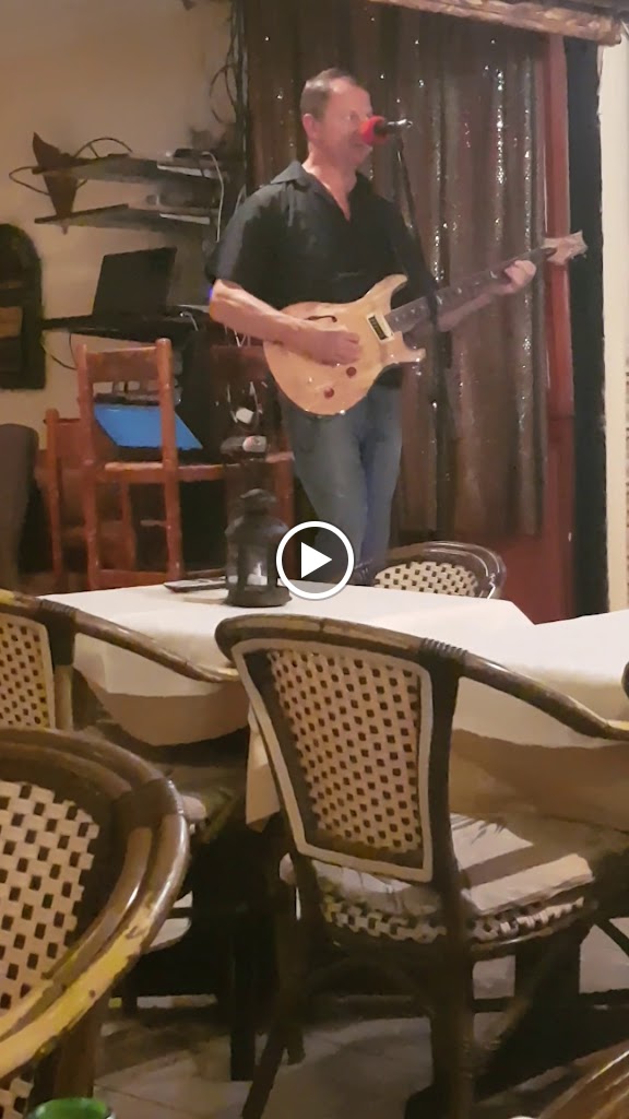 Benny Hills restaurante — Videos