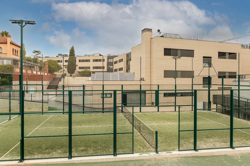 Colegio Privado Highlands School Barcelona — Edificio
