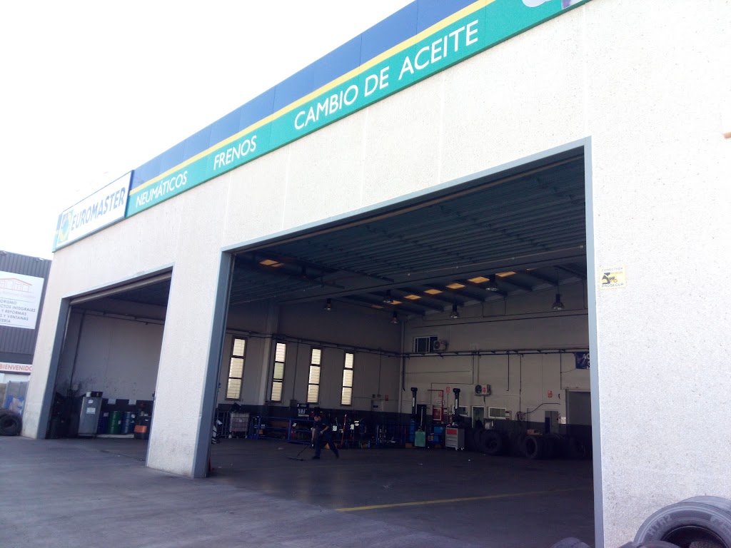 Euromaster Castellon Ciudad del Transporte — Exterior