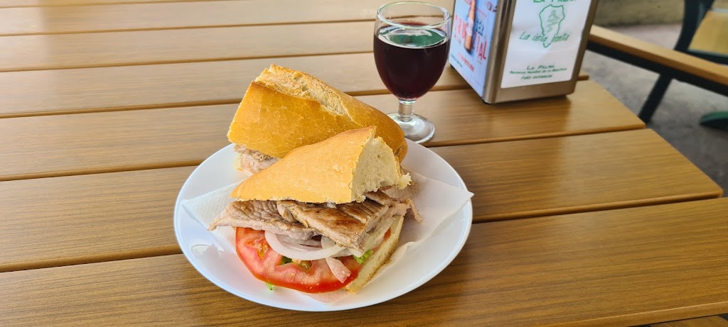 Kiosco el chiringuito — Comida y bebida