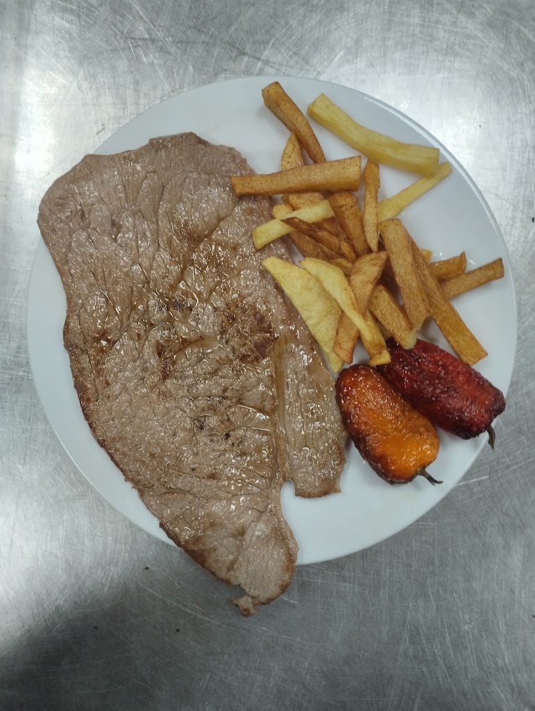 Restaurante El Fogon — Comida y bebida