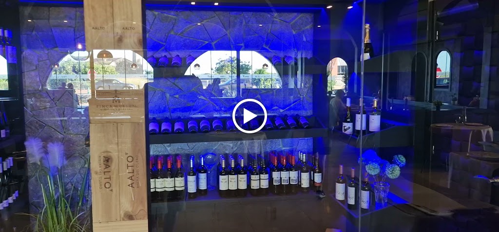 Restaurante YAHO — Videos