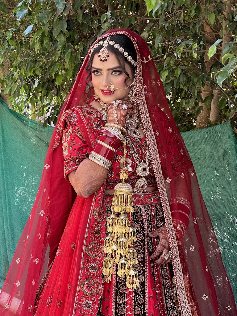 Scissors Masterz Unisex Saloon