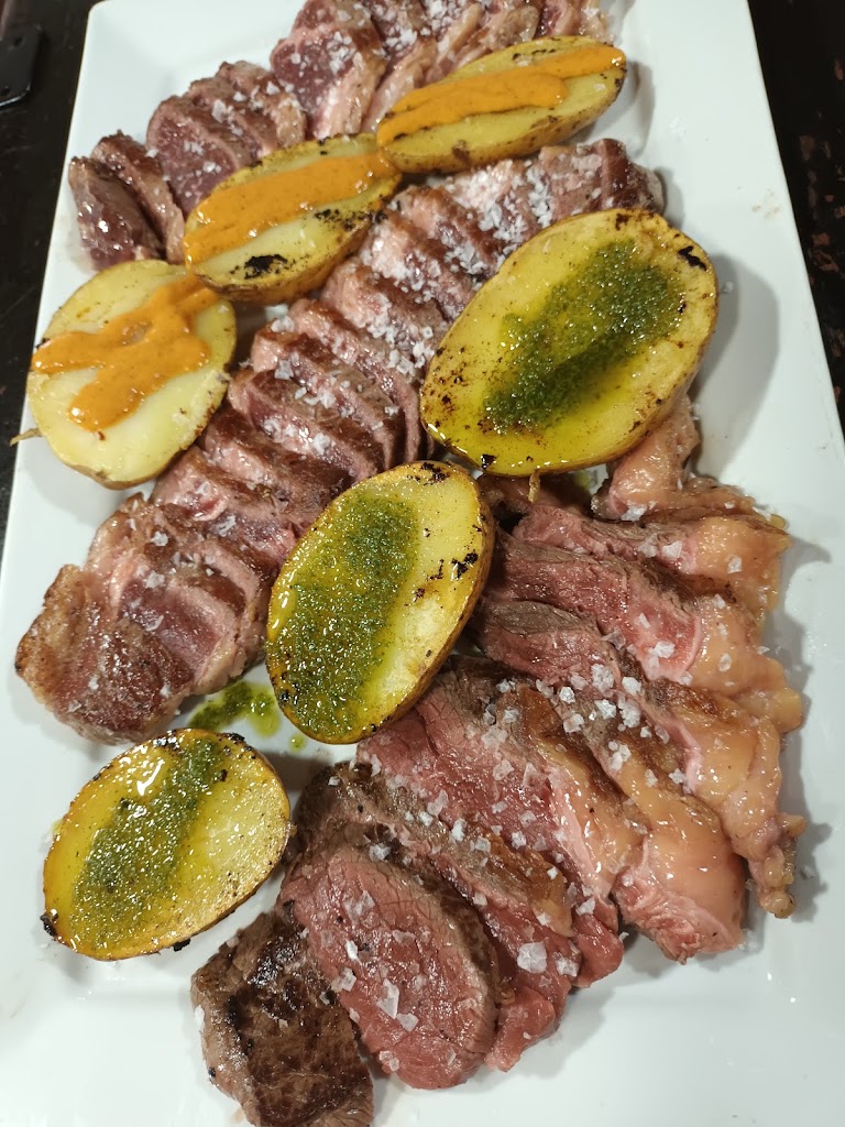 Cafeteria La Huerta Tapas — Comida y bebida