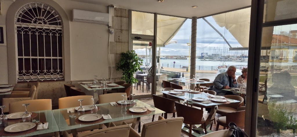 EL FARO Restaurante - Vinaros — Ambiente