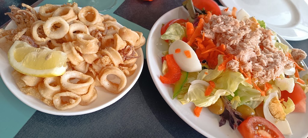 Nou Transi 47 Braseria Restaurant — Comida y bebida