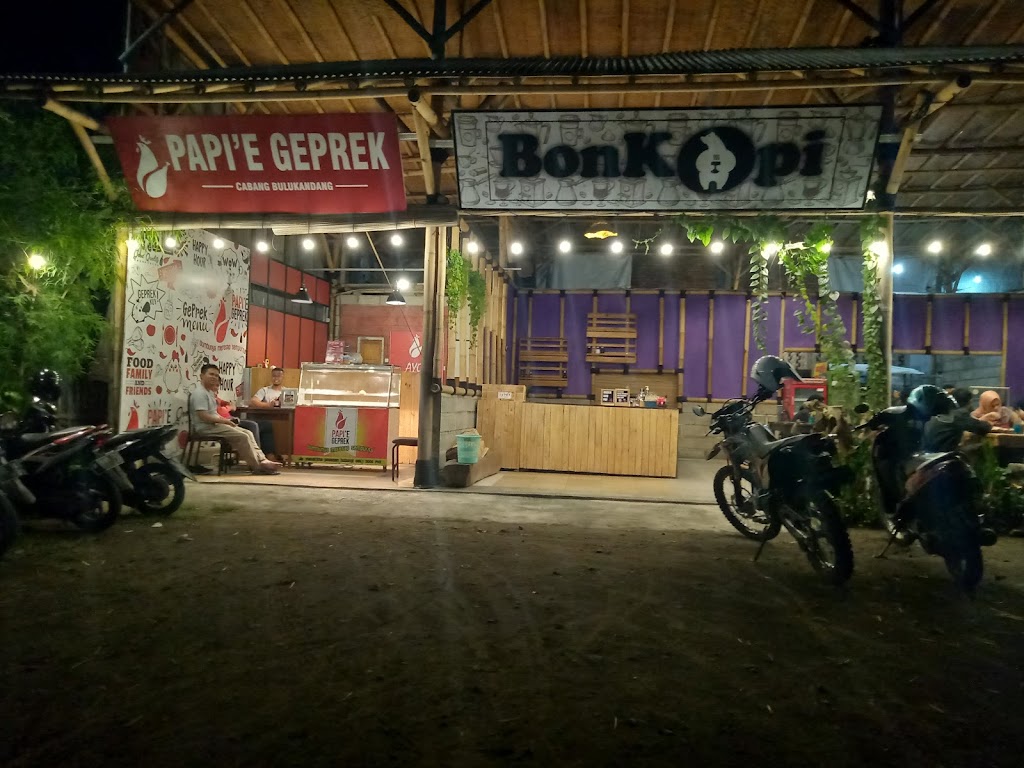 SUMMIT Outdoor Kediri