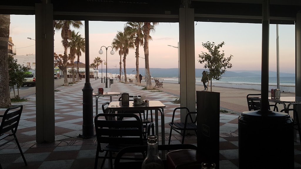 Cafe Bar Rajamanta — Ambiente