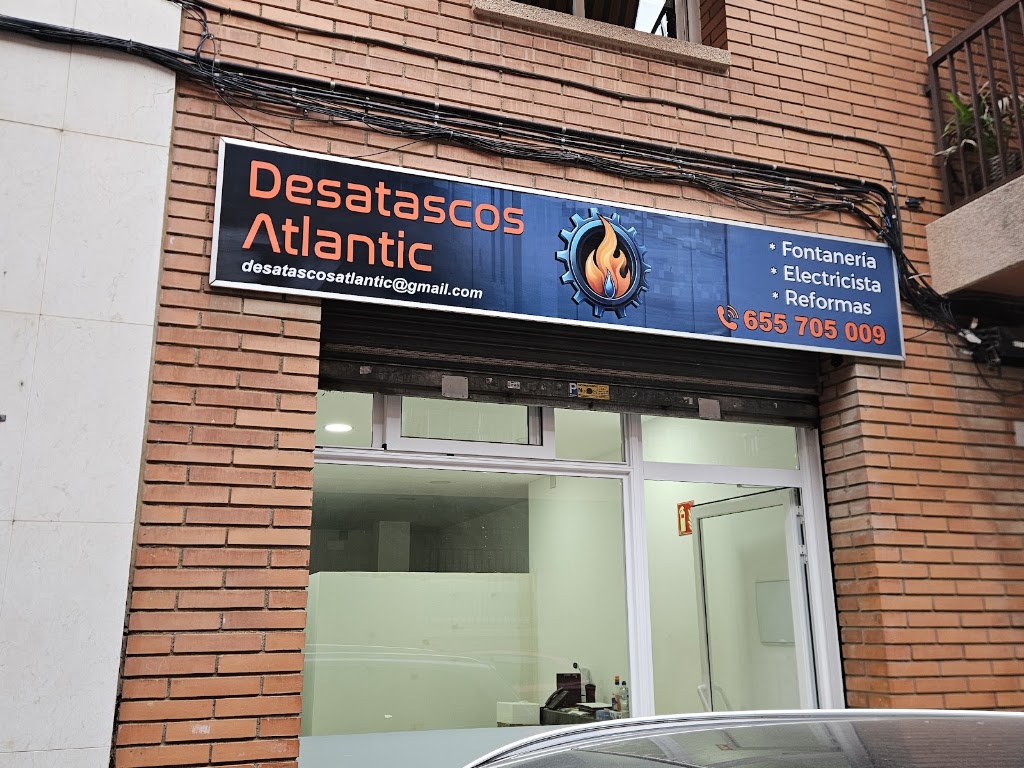 Desatascos Atlantic — Exterior