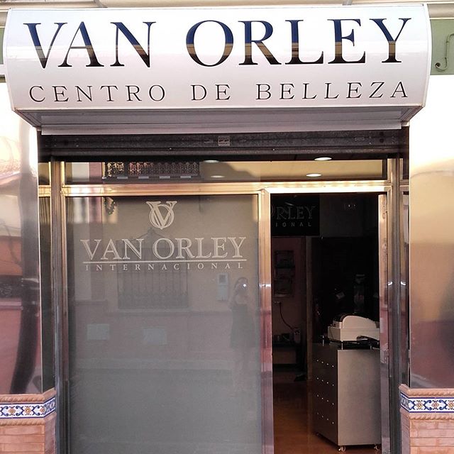 Van Orley Centro de Belleza — Exterior