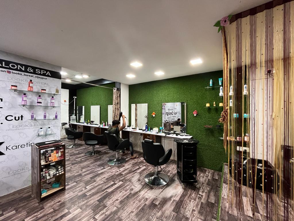 Looks Loreal Professional Unisex Salon