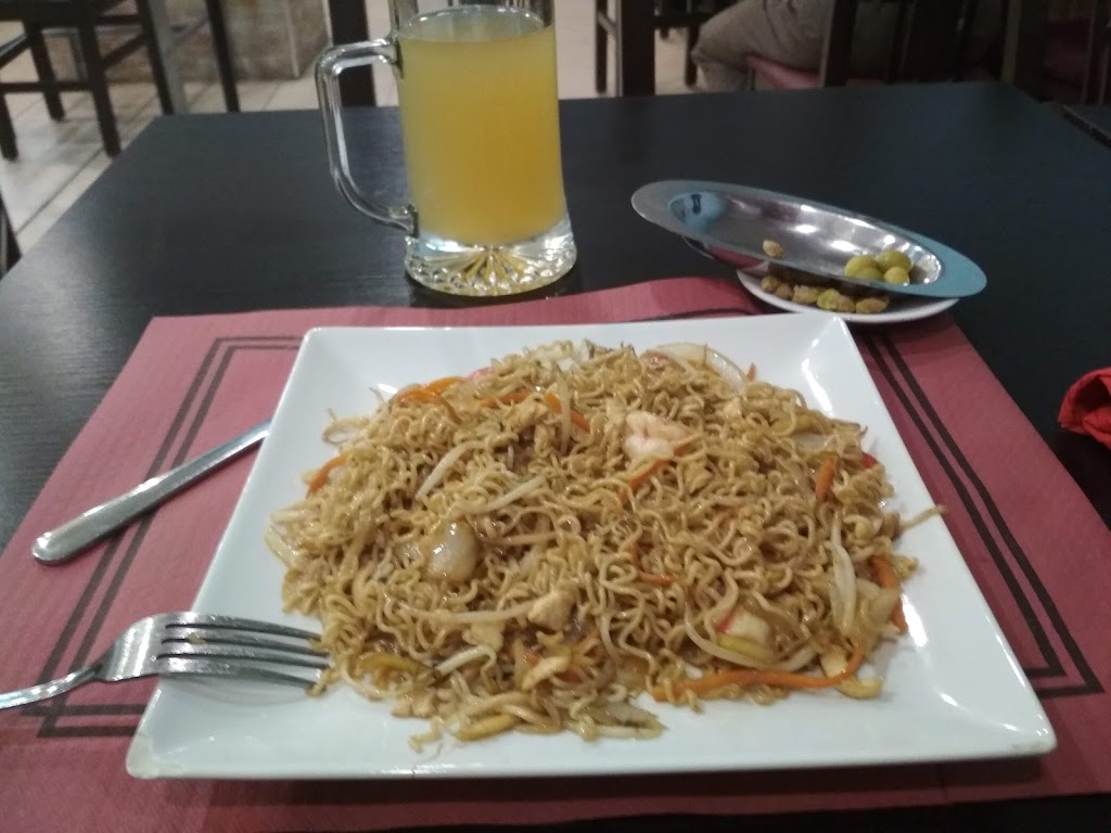 Bar T Asia — Comida y bebida