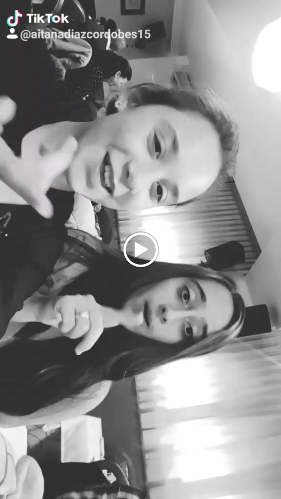 Bar Restaurante Llave — Videos