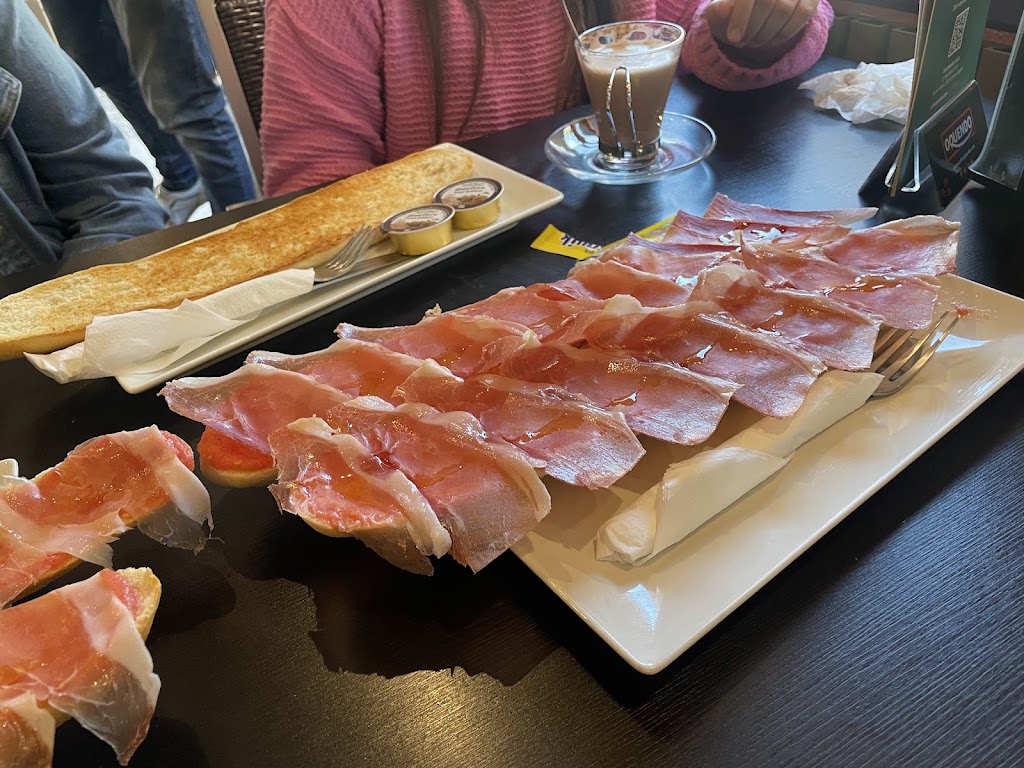Feni Bar Y Cafeteria — Prosciutto