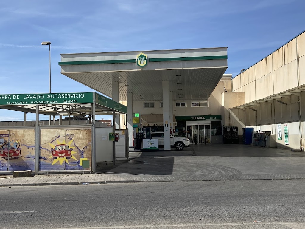 Gasolinera El Molino Atarfe I — Exterior