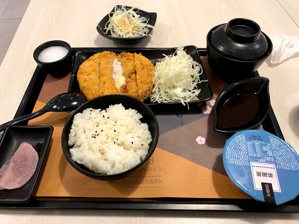 定食8 土城家樂福店⎜日式定食 海鮮丼專門 新北土城區美食⎜平價料理 爭鮮餐飲集團 的照片