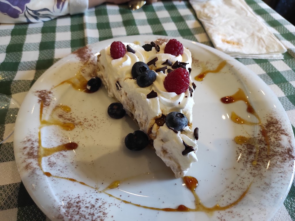 Restaurante La Llosa — Comida y bebida