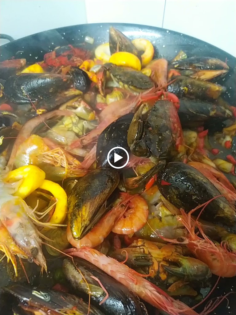 Bar el trebol — Comida y bebida