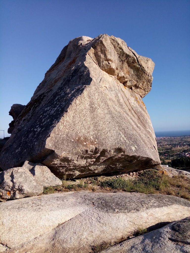 Miradoiro Pedra da Ra — Montana