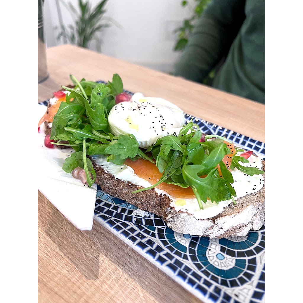 Bruixes Cafe , Cafeteria Bar — Comida y bebida