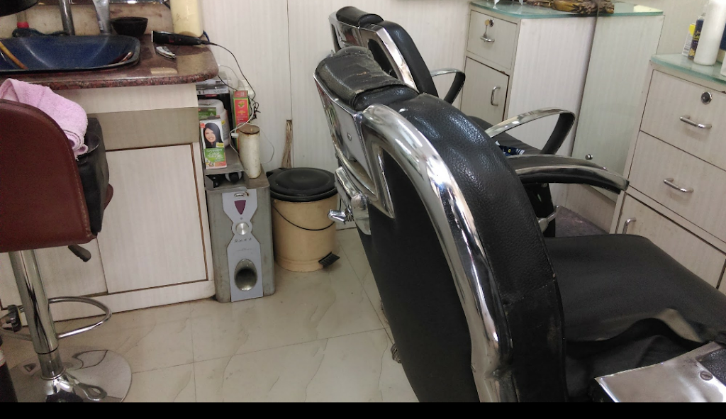 Ambika Mens Beauty Parlour