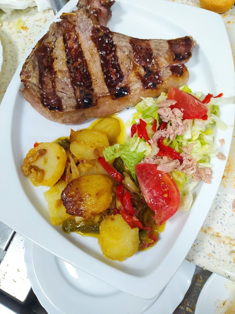 Plazeo la Patrona — Comida y bebida