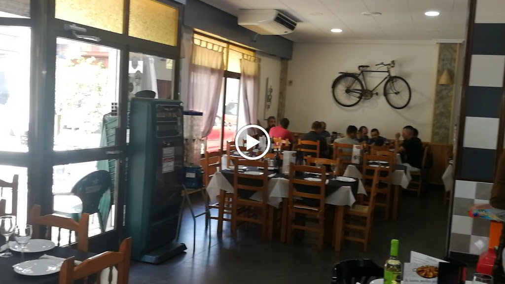 Meson Willy — Videos