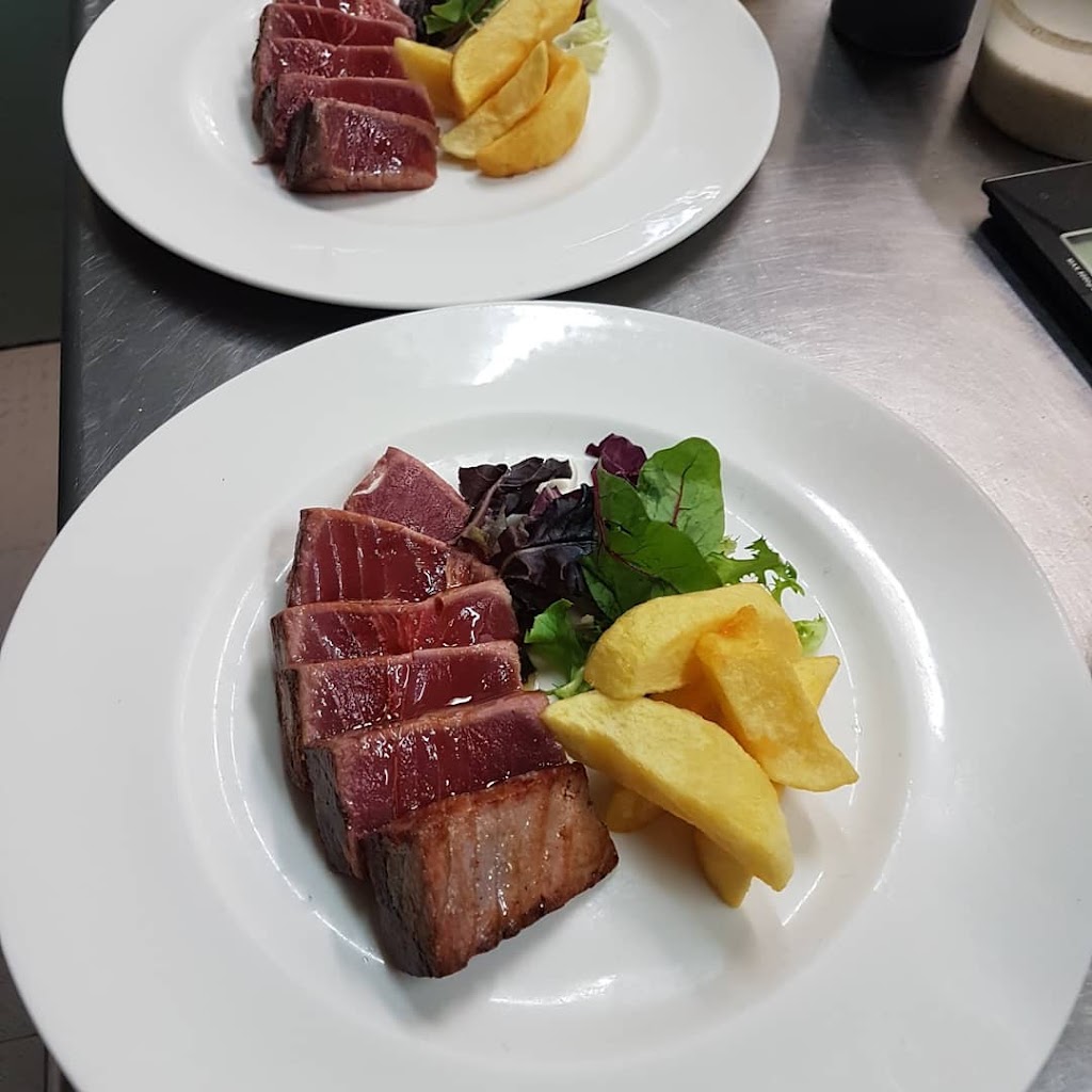 Il Vit Restaurante Cafeteria — Comida y bebida