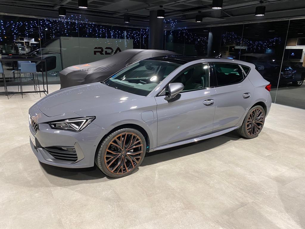 Fecosauto Concesionario Oficial Seat/Seat Mo/Cupra/Volkswagen/Skoda/DFSK/Seres — Hatchback
