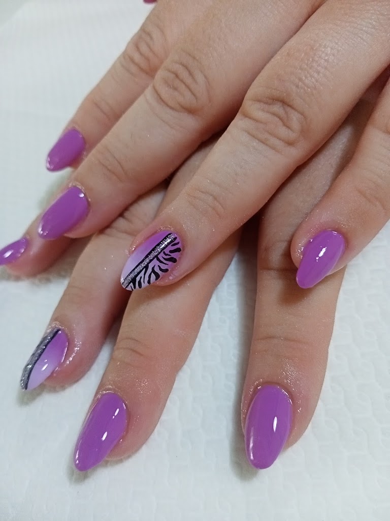 FH'S Peluqueria Y Estetica