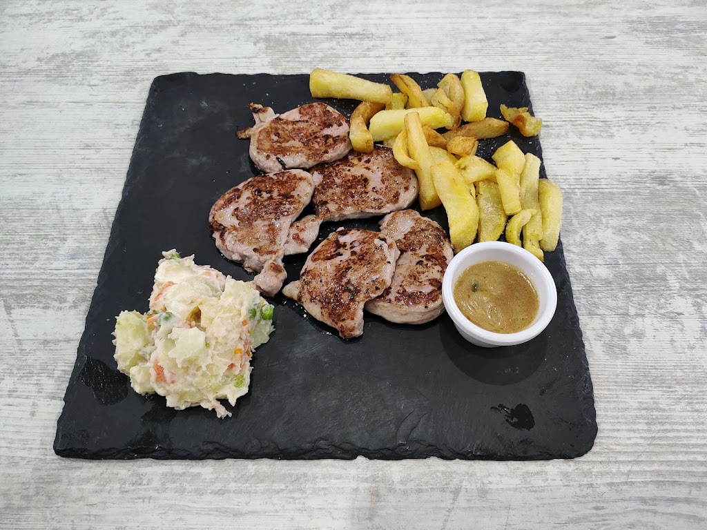 Bar-Restaurante Morado. — Churrasco