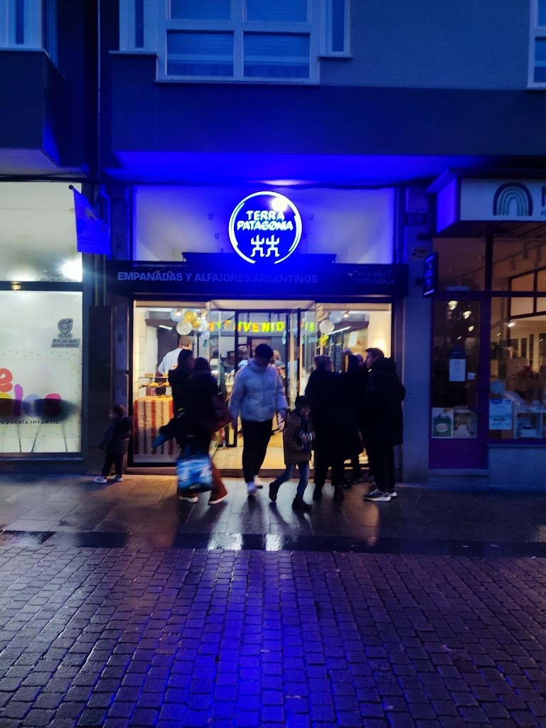 Empanadas Y Alfajores Argentinos Terra Patagonia