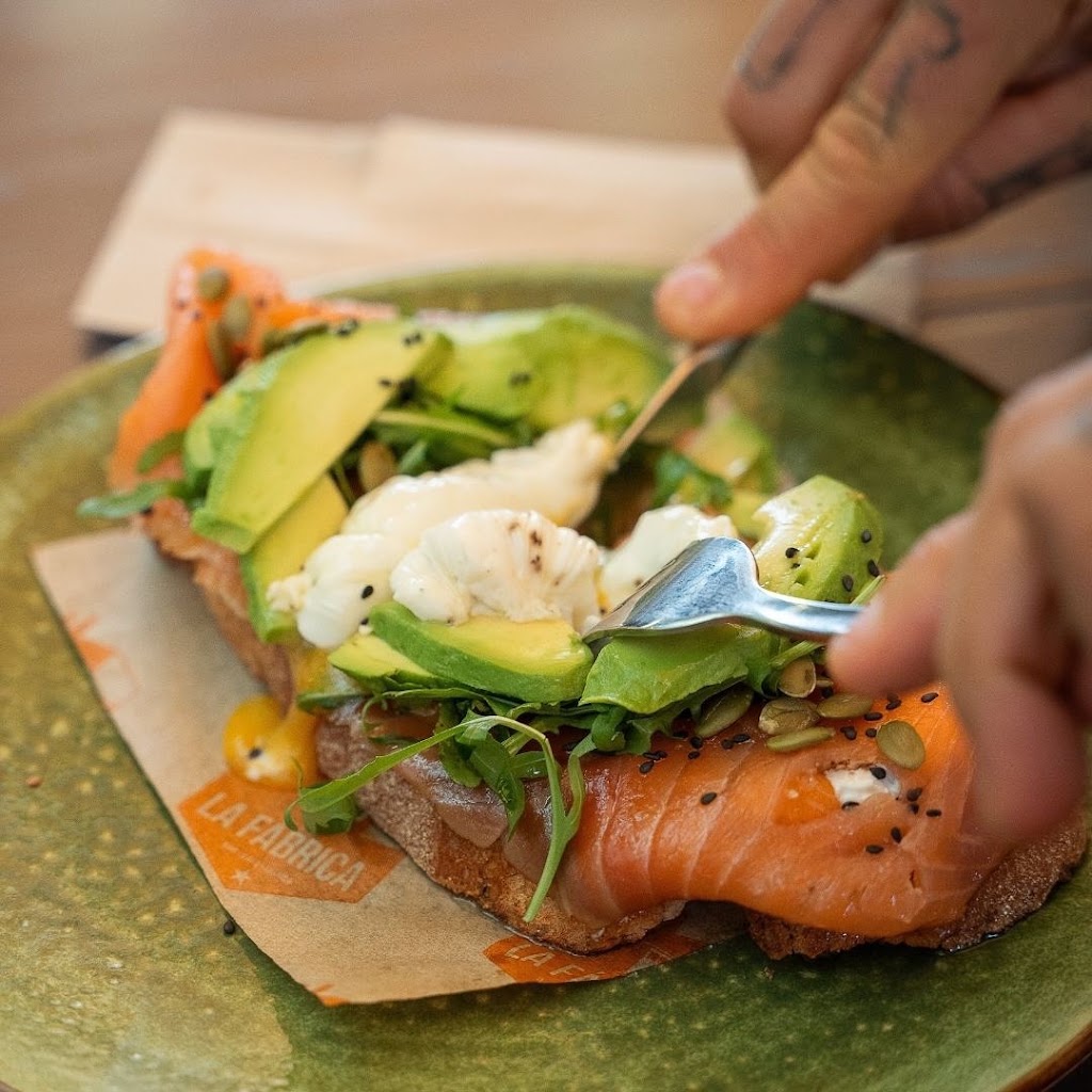 La Fabrica Desayuno y Brunch — Comida y bebida