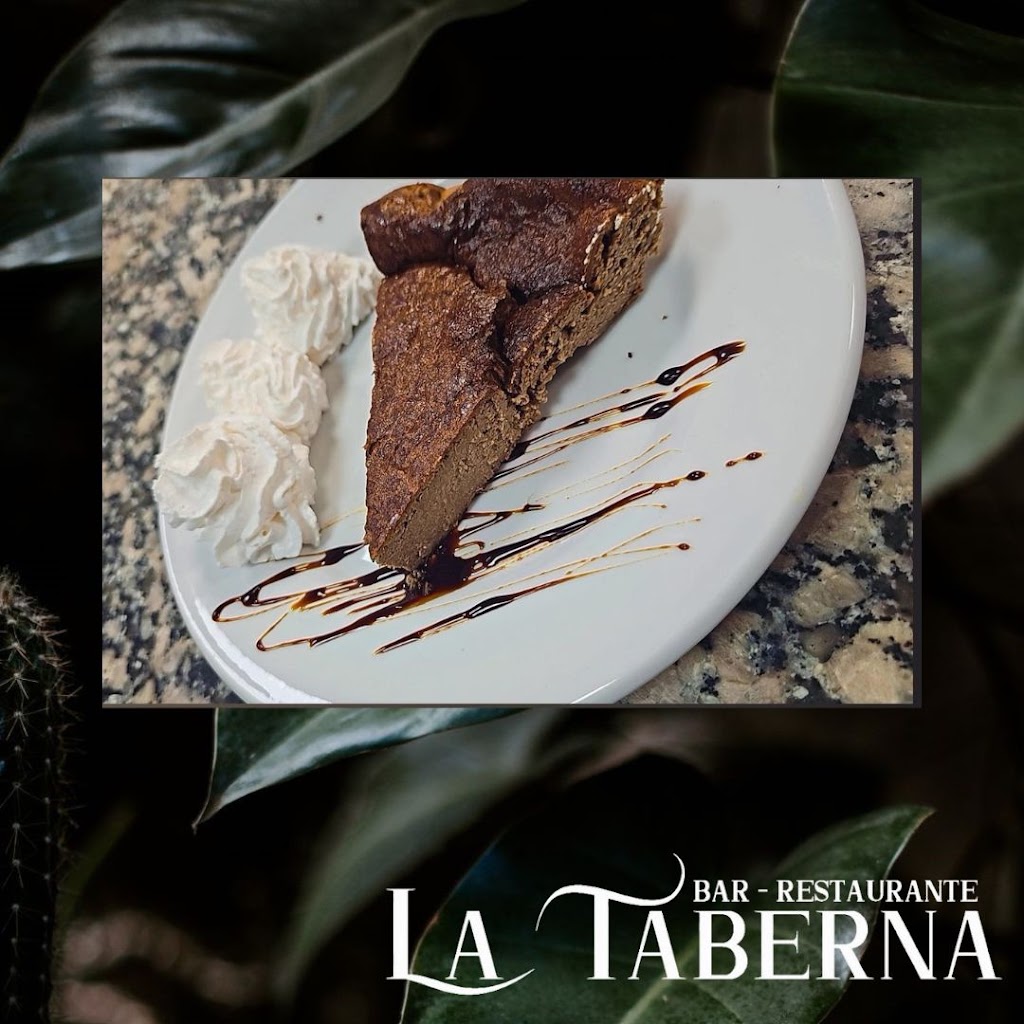 La Taberna Bar-Restaurante — Comida y bebida
