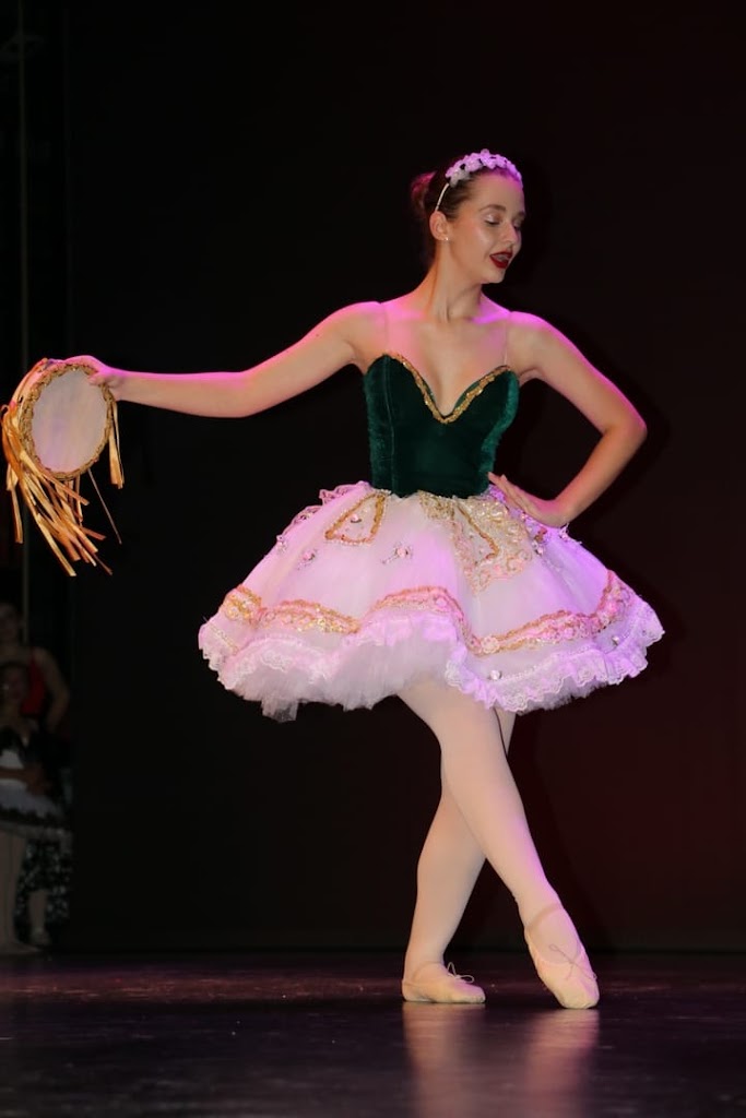 Escuela de Danza Maria Segarra — Danza