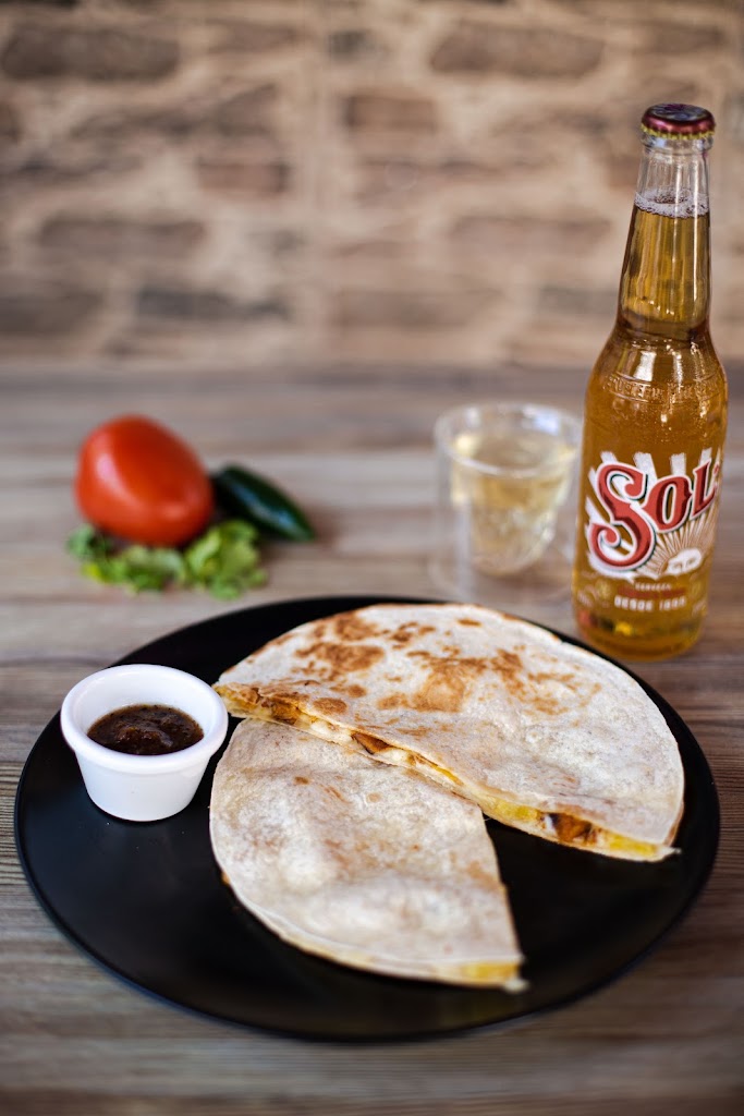 Tequila Rock Taco — Comida y bebida