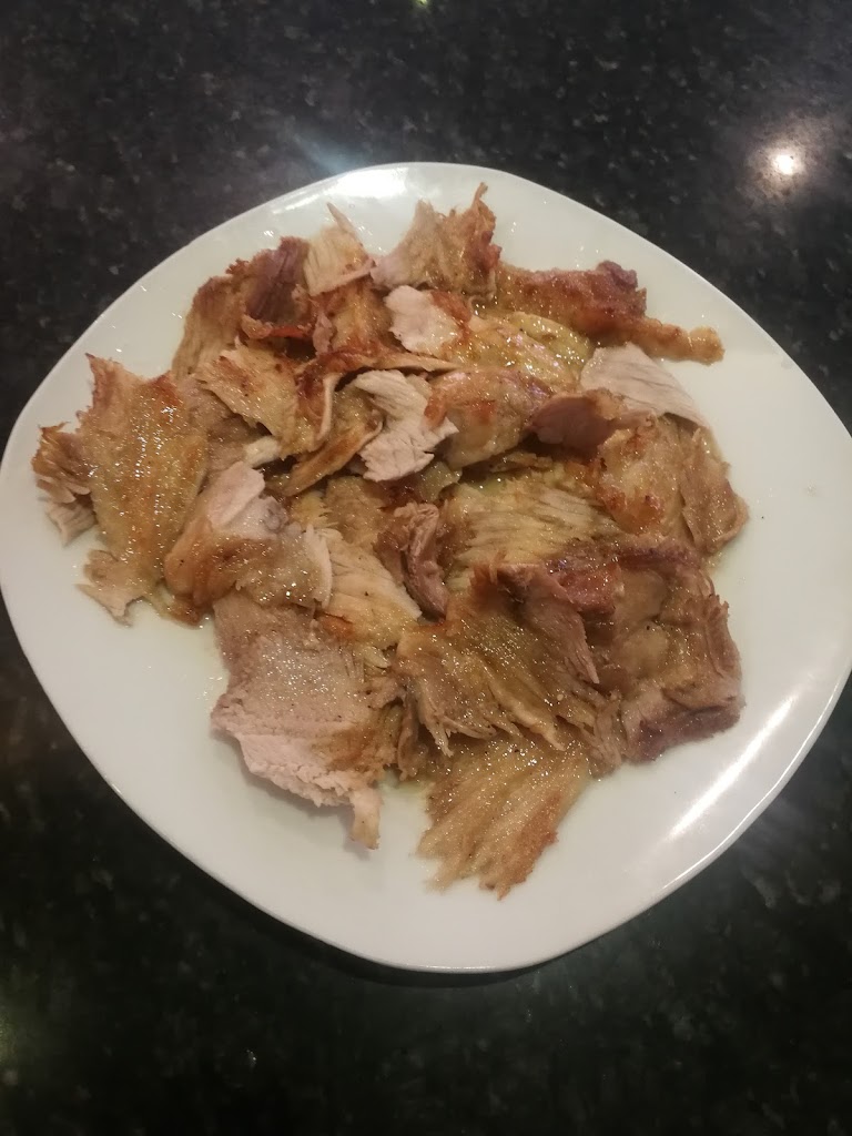 Cafeteria Bar Cristobal Leo — Comida y bebida