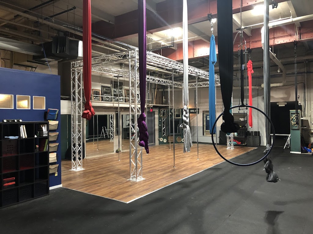  Fly Circus & Aerial Arts