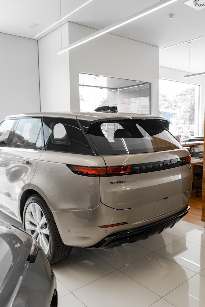 Concesionario Oficial Land Rover | Gysa — Interior
