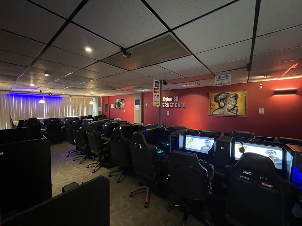 Internet Cafe Cyber 88