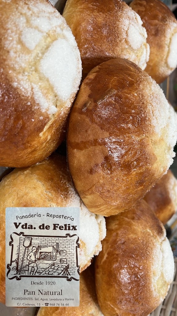 Panaderia Viuda de Felix — Comida y bebida
