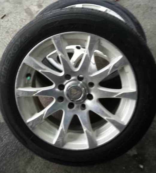 Bengkel Ban & Aksesoris Mobil Motor